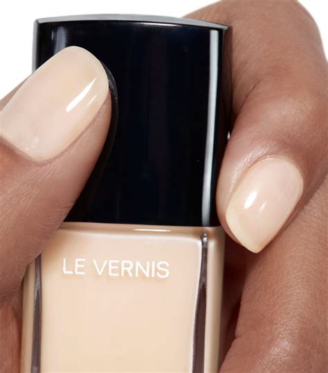 chanel vernis printemps 2023|le vernis longwear nail color.